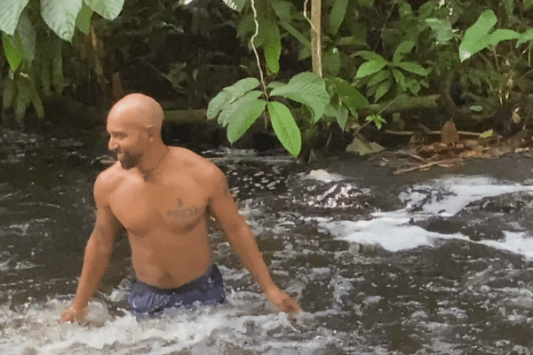 Nicolas Chaumier dans la crique Diamant