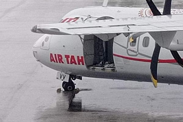 L'avion d'Air Tahiti est immobilisé en raison d'un pneu dégonflé.