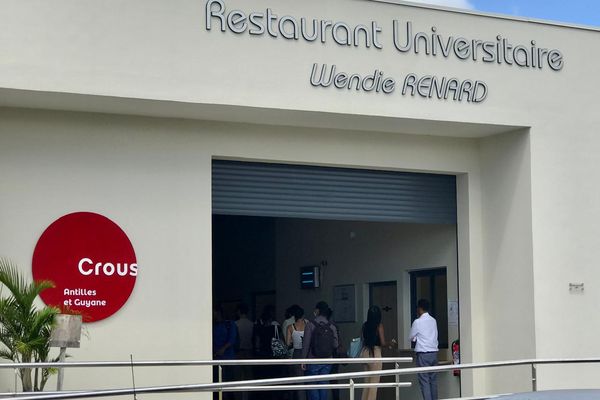 Crous / campus / étudiants / Université des Antilles pôle Martinique / restaurant U