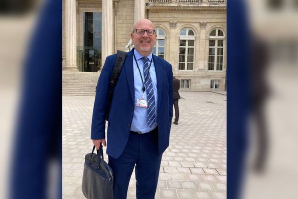 Stéphane Lenormand devant l'Assemblée nationale