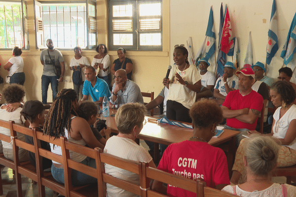 Un rassemblements s'est tenu à la maison des syndicats ce jeudi matin (1er février).