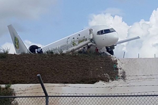 Atterrissage d'urgence d'un Boeing au Guyana