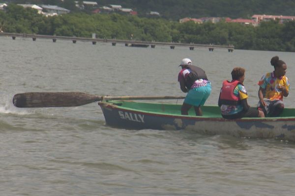 Le comité yole de Martinique à l’Unesco a organisé une course locale de godillage, geste essentiel à la pratique de la yole martiniquaise.