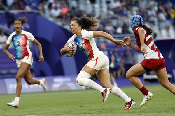 La déception pour la Réunionnaise Caroline Drouin. Le Canada est venue à bout de l'équipe de France féminine de rugby à 7, en quart de finale, en l'emportant 19-14.