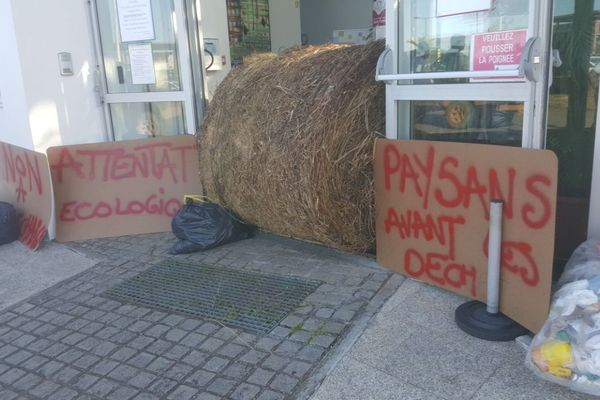 Manifestation à la CACL des agriculteurs