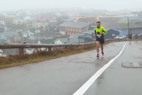 La grimpette de l'Anse à Pierre l'une des épreuves physiques de la foulée des îles