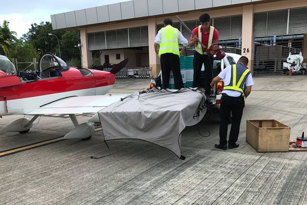 avion Hugues Jurion pris en charge en Malaisie