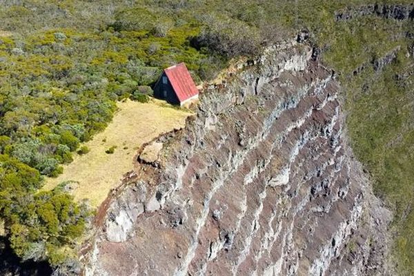 cassé rivière de l'Est  éboulement séisme La Réunion
