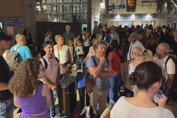 1117 passagers à destination de la Martinique ont été déroutés vers la Guadeloupe - 10/10/2024.