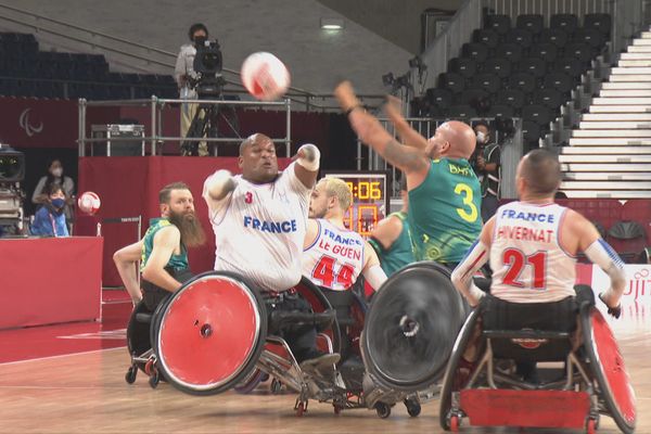 Jeux Paralympiques basket fauteuil