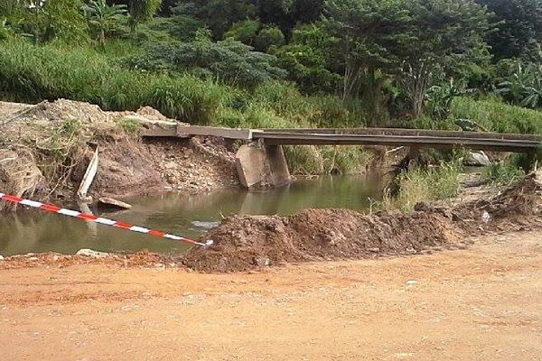 Pouébo sous les eaux