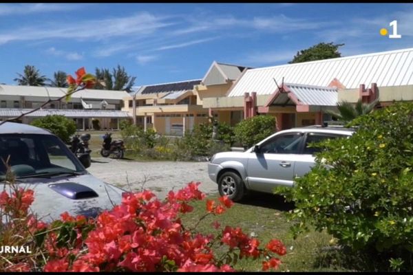 Cours à distance pour les collégiens de Rangiroa