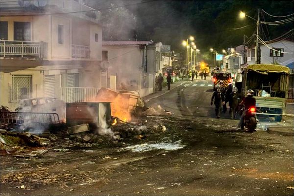 CRS / violences urbaines / incendie / police / vie chère