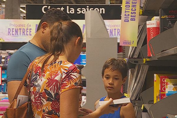 Faire ses achats de la rentrée aujourd'hui, le bon plan pour éviter le rush de la semaine prochaine !