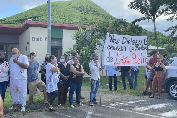 Débrayage du personnel du CHS Albert-Bousquet le 11 mars 2022