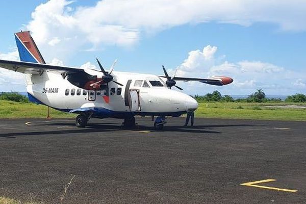 Les Comores se dotent d'une nouvelle compagnie aérienne. Le Let 410 de Royal Air s'est posé, jeudi 14 mars 2024, sur le tarmac de l'aérodrome de Mohéli.