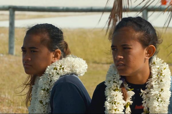 Maihani et Mihiarii avant le départ pour Rangiroa