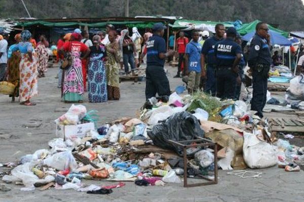 Ordures marché de Mamoudzou