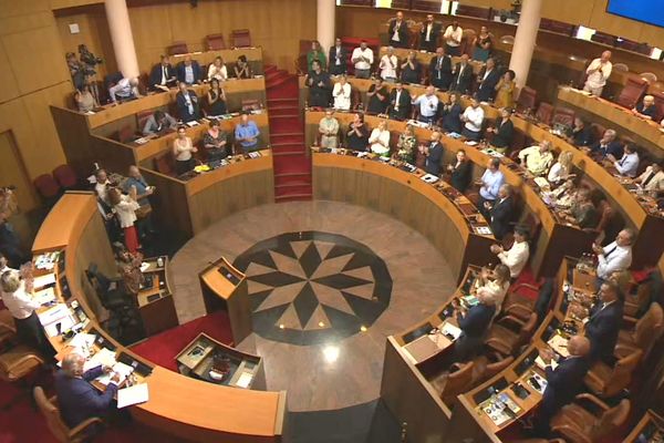 Dans la nuit du 5 au 6 juillet, des débats longs et intenses à la collectivité de Corse.