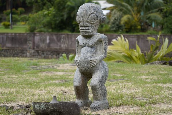 Un tiki sur le site de Taipivai