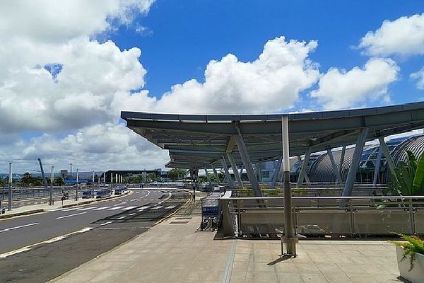 Aéroport de Plaisance à l'île Maurice vide