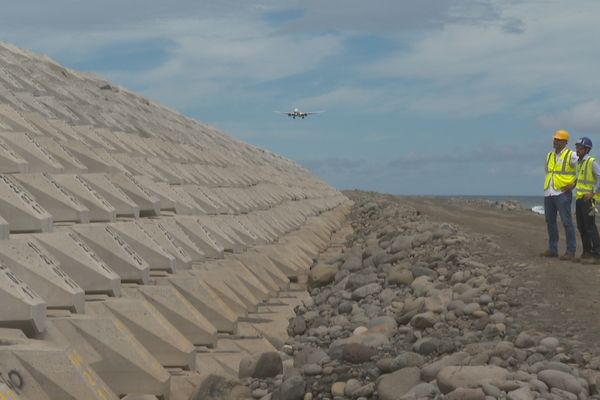 L'aéroport Roland Garros renforce la protection de son littoral