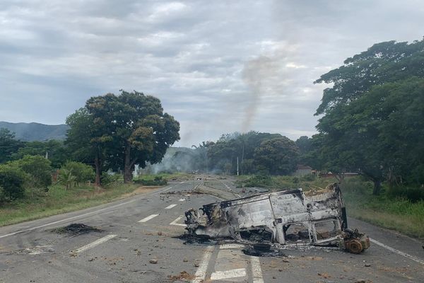 La Foa : au carrefour de Fonwhary, des barrages démantelés