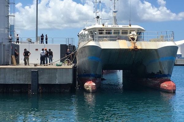 darse du port-ouest corps retrouvés dans véhicule sous l'eau 270120