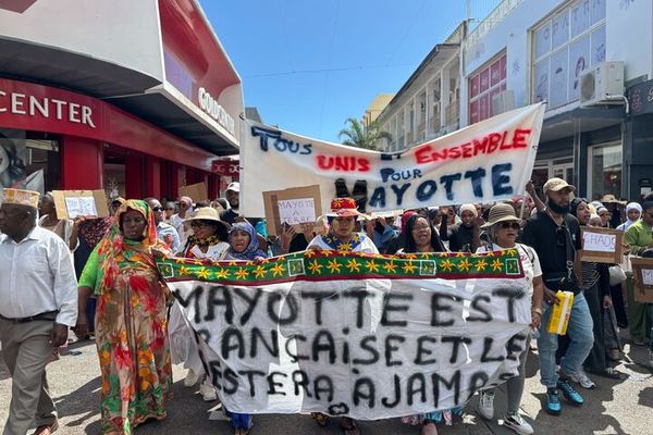 Cyclone Chido : une marche solidaire en soutien à Mayotte dans les rues de Saint-Denis