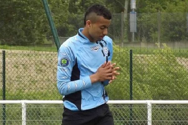 Guillaume Dugain footballeur réunionnais qui tente de relancer sa carrière à Tours 