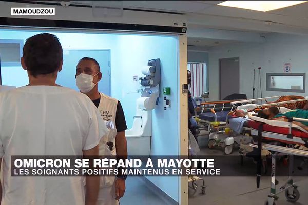 Covid-19 : le nombre de cas positifs explosent à Mayotte, certains soignants contaminés travaillent pour faire face à l'afflux de patients