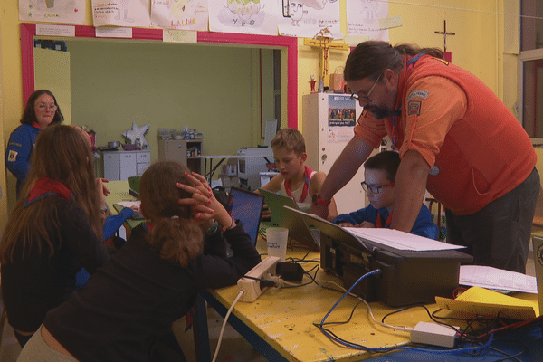 Rassemblement des scouts du monde entier sur internet .