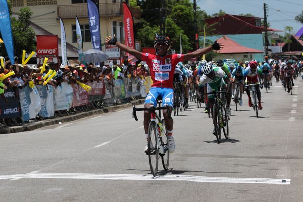 Le v de la victoire pour Terry Tsang Yee Moï à Sinnamary