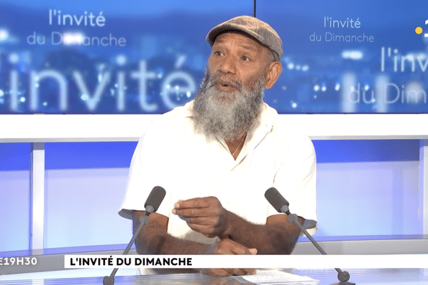 Charles Washetine, invité du journal télévisé du dimanche 30 octobre