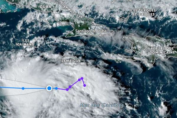 La trajectoire de la Tempête tropicale Sara