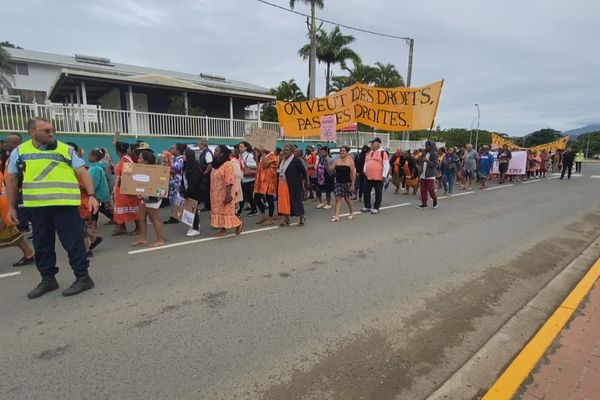 Manifestation à Bourail contre les violences faites aux femmes