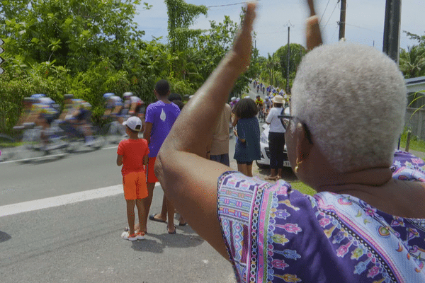 Tour de Guadeloupe 2024 : les séniors au plus près du peloton