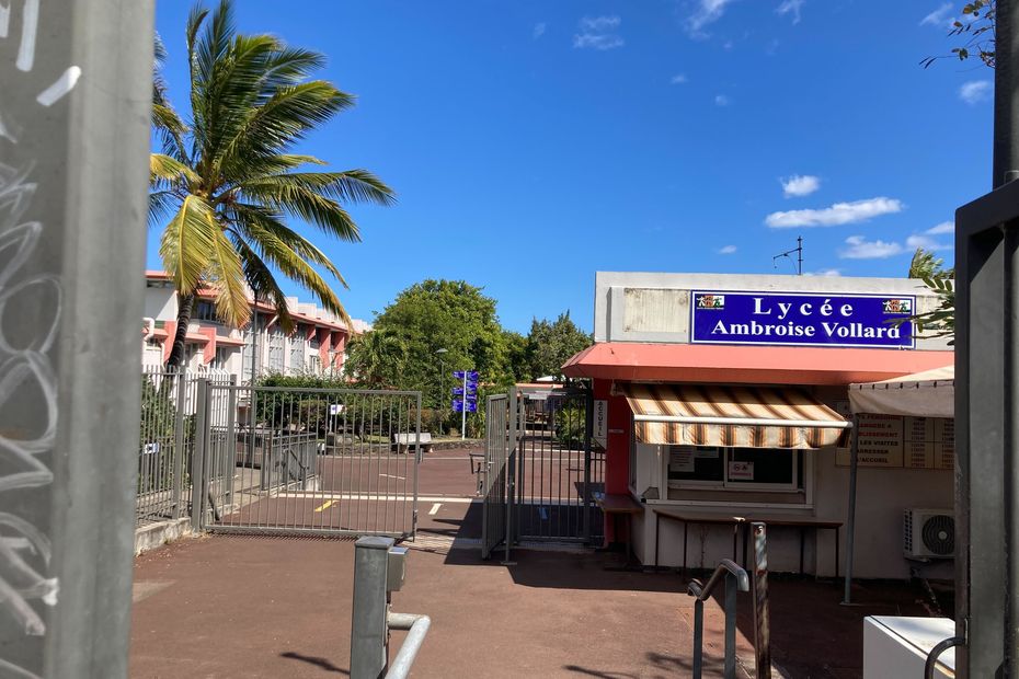 In Saint-Pierre, a micro large school to aid dropouts right up until superior college graduation