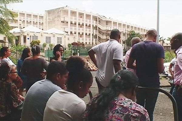 Collège Pérrinon (fin de la mobilisation)