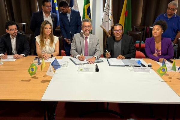 Signature de la convention d'intention entre la l'Amapa et la Guyane pour une participation à la COP 30