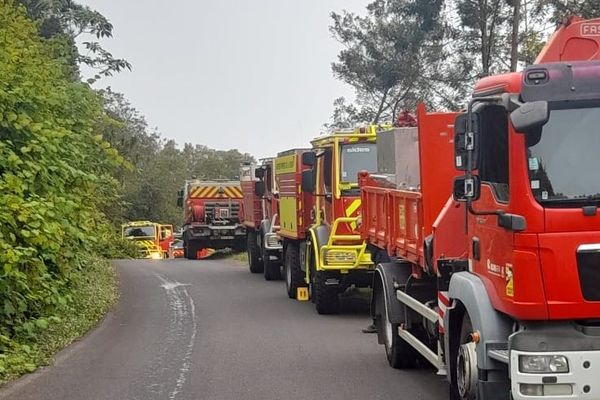 Incendie au Maido sentier Ilet Alcide