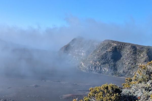 Nuages sur le volcan 17 ocotbre 2024