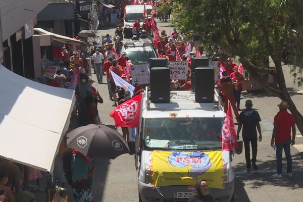 Les manifestants ont défilé ce jeudi matin dans les rues du centre-ville dionysien