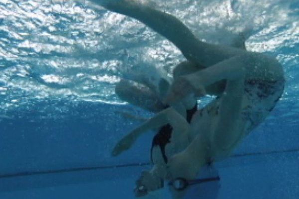 Natation synchronisée : deux jeunes filles représenteront l'archipel à Frédéricton