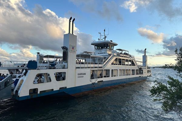 La rotation des barges se fait normalement ce matin