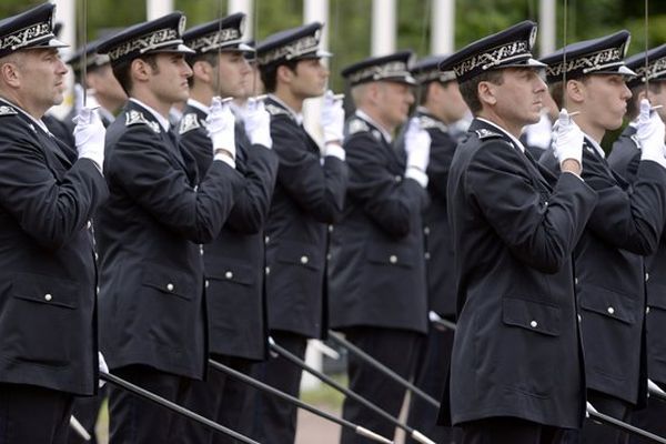 Polémique dans la police : un jeune commissaire Calédonien a-t-il bénéficié d'un passe-droit ?