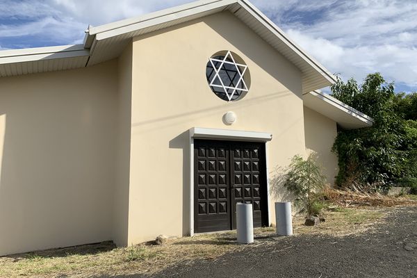 La synagogue de Nouméa, à la limite du Faubourg-Blanchot et de la Vallée-des-Colons.