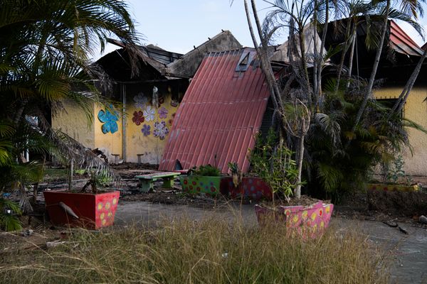 La maternelle Les Pervenches, située aux Portes-de-fer, fait partie des bâtiments municipaux détruits pendant les émeutes à Nouméa.