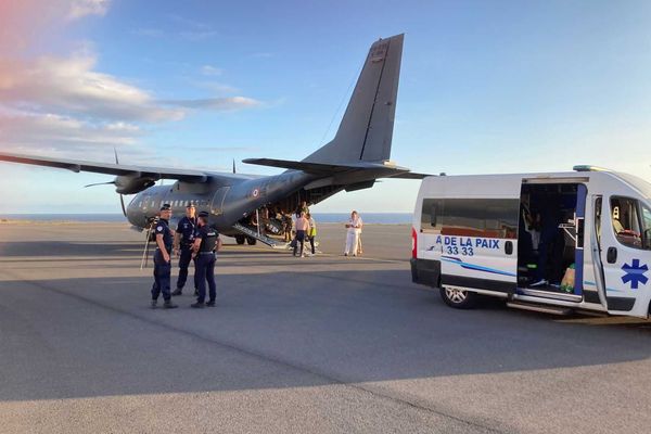 Evacuations sanitaires Chido