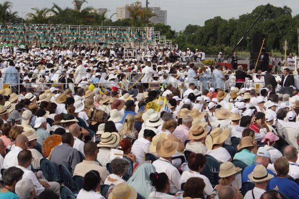 Foule à Cuba